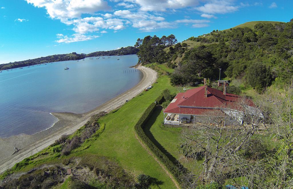 Oakura Bay Villa - Stay Waiheke Te Whau Bay Exterior photo