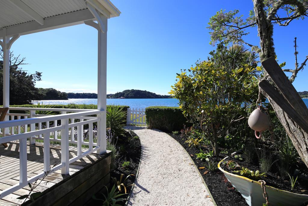 Oakura Bay Villa - Stay Waiheke Te Whau Bay Exterior photo