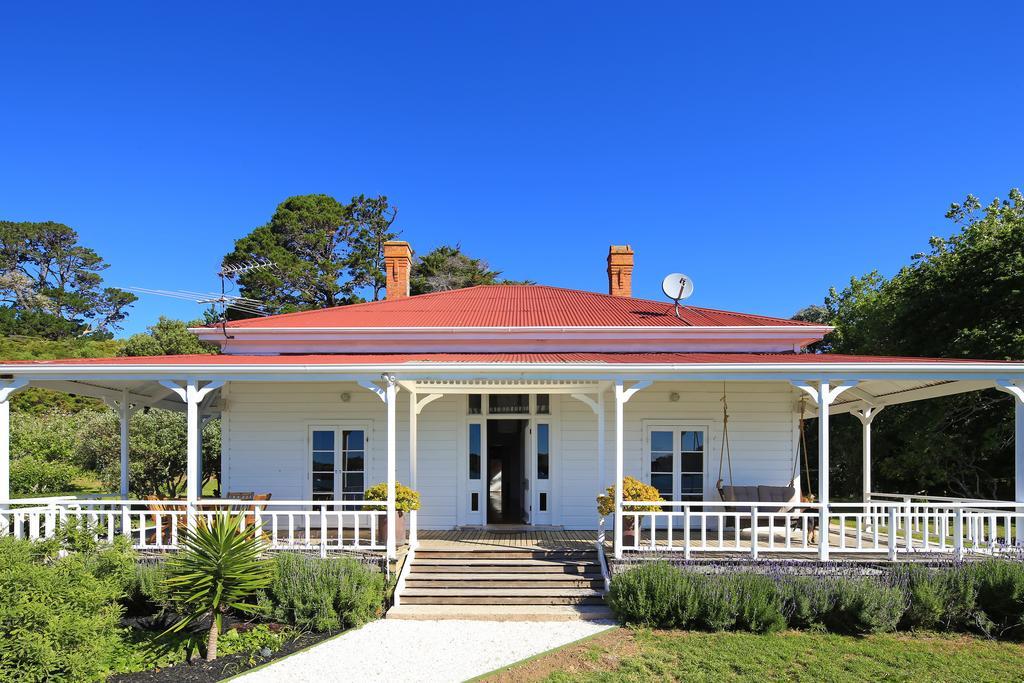 Oakura Bay Villa - Stay Waiheke Te Whau Bay Exterior photo